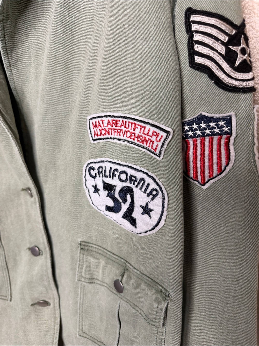 VICI Green Patched Military Blazer Jacket - Picture 3 of 9
